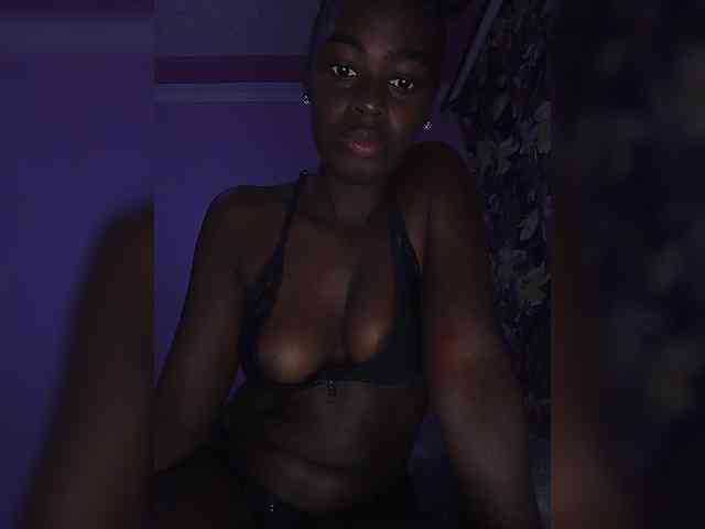 PetiteTemptress webcam