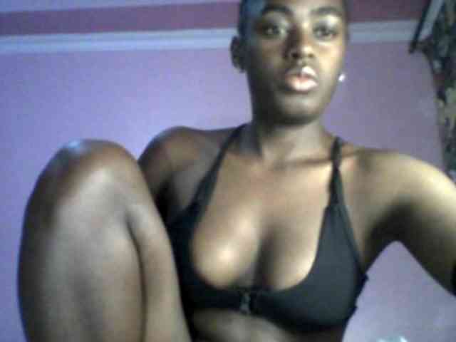 PetiteTemptress webcam