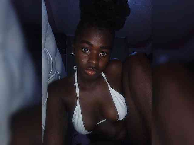 PetiteTemptress webcam