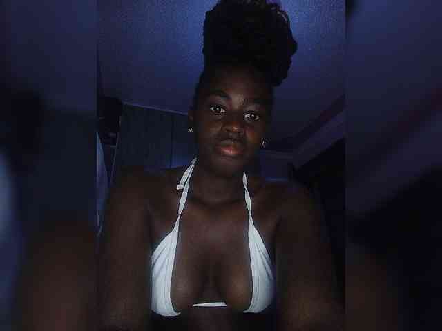 PetiteTemptress webcam