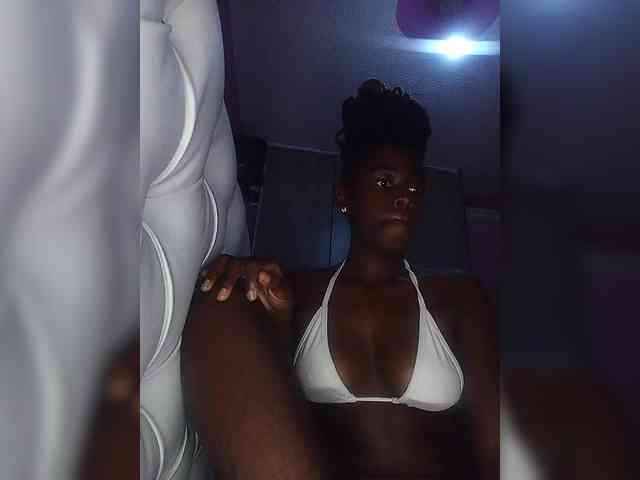 PetiteTemptress webcam