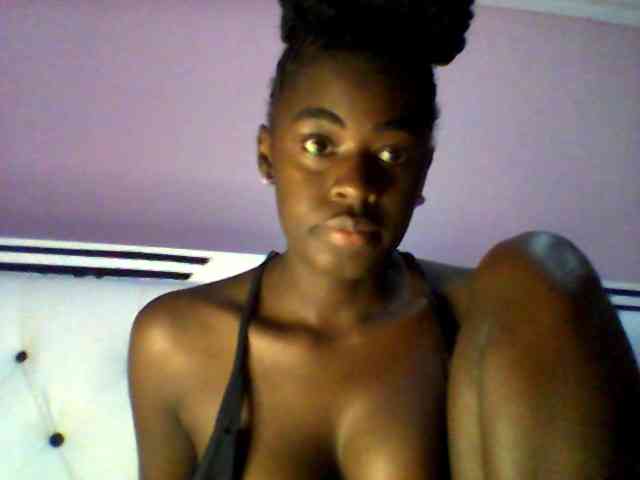 PetiteTemptress webcam