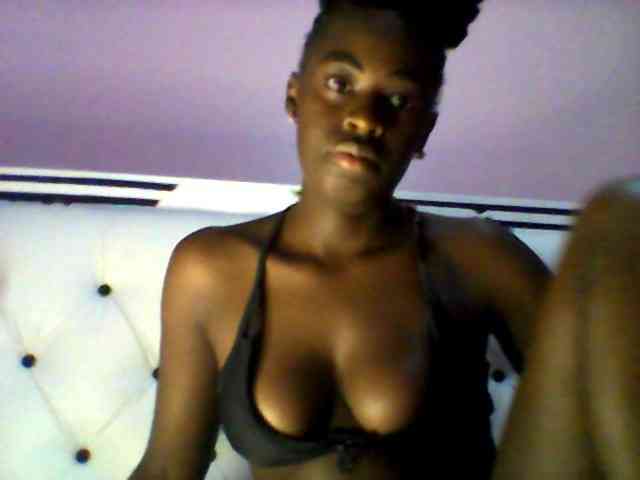 PetiteTemptress webcam