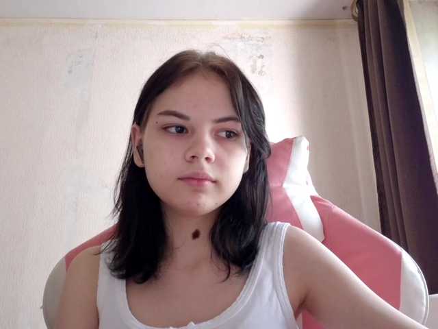 MyrnaPlough live cam on BongaCams