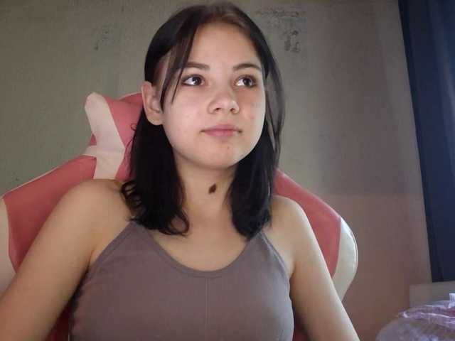 MyrnaPlough live cam on BongaCams