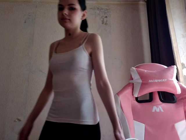 MyrnaPlough live cam on BongaCams