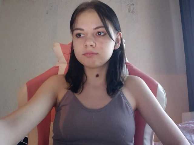 MyrnaPlough live cam on BongaCams