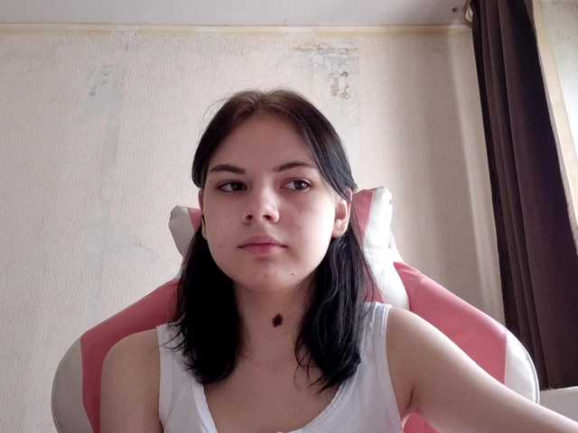MyrnaPlough live cam on BongaCams
