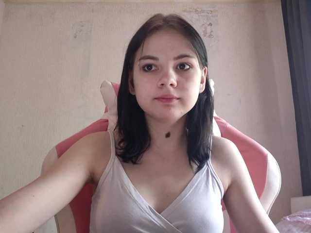 MyrnaPlough live cam on BongaCams