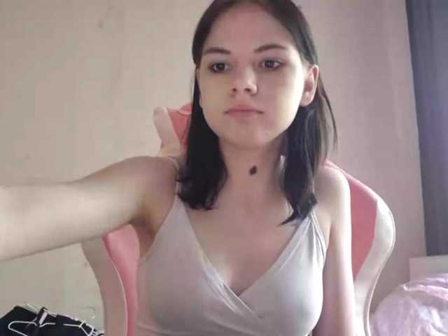 MyrnaPlough live cam on BongaCams