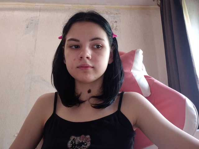 MyrnaPlough live cam on BongaCams