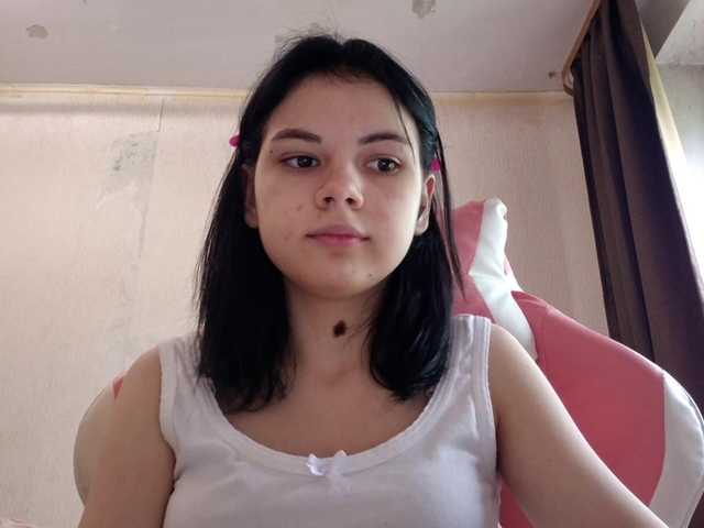 MyrnaPlough live cam on BongaCams