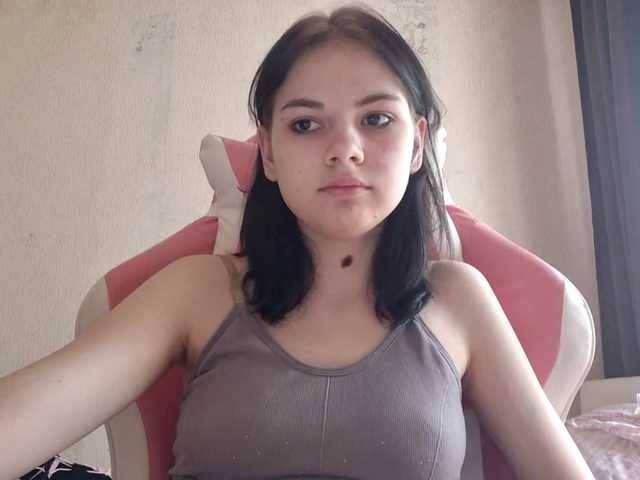 MyrnaPlough live cam on BongaCams
