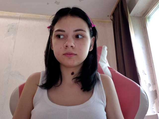 MyrnaPlough live cam on BongaCams