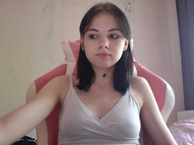MyrnaPlough live cam on BongaCams