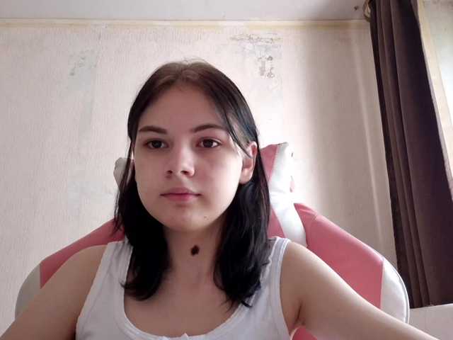 MyrnaPlough live cam on BongaCams