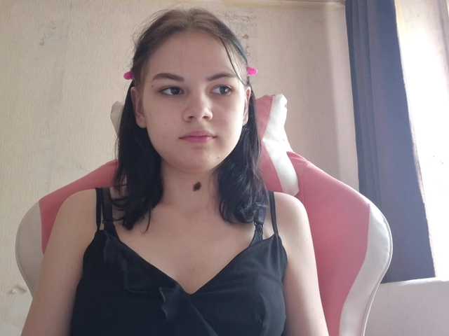 MyrnaPlough live cam on BongaCams