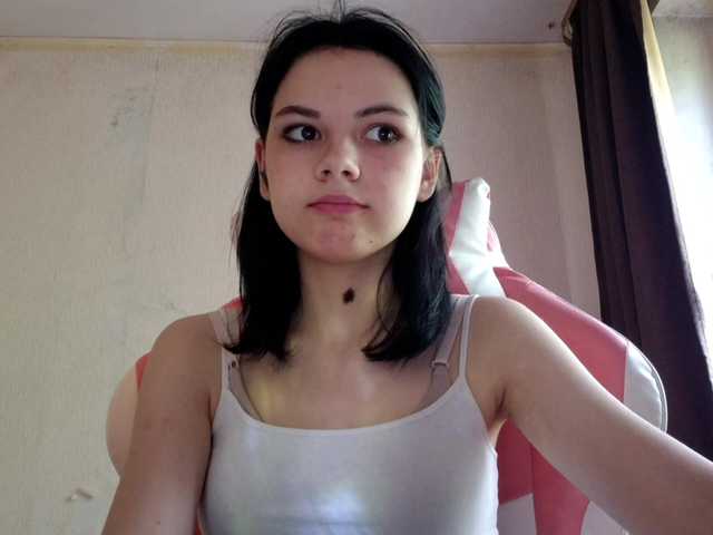 MyrnaPlough live cam on BongaCams