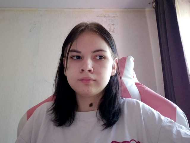 MyrnaPlough live cam on BongaCams