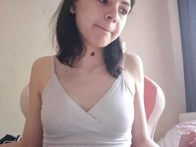MyrnaPlough live cam on BongaCams