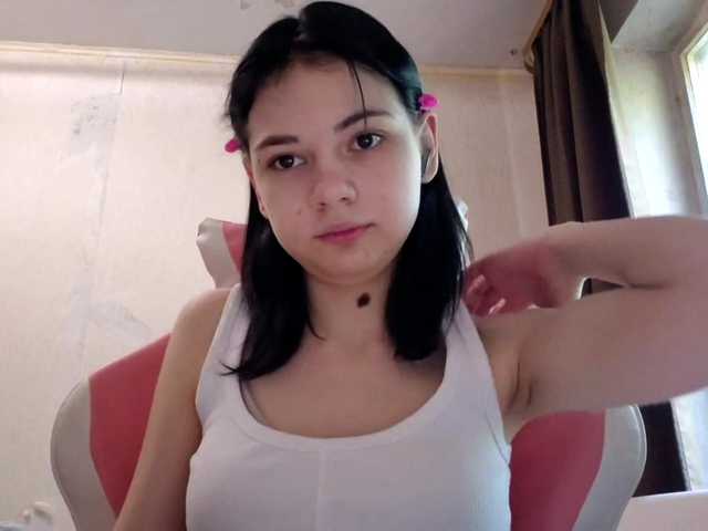 MyrnaPlough live cam on BongaCams