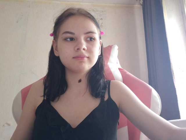 MyrnaPlough live cam on BongaCams
