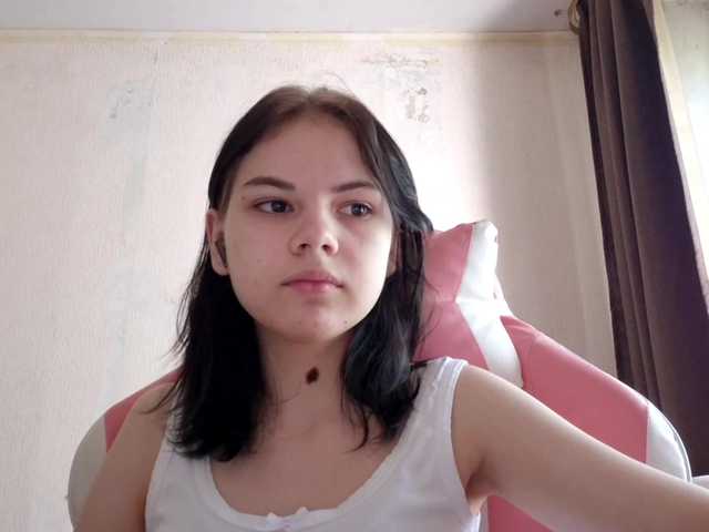 MyrnaPlough live cam on BongaCams