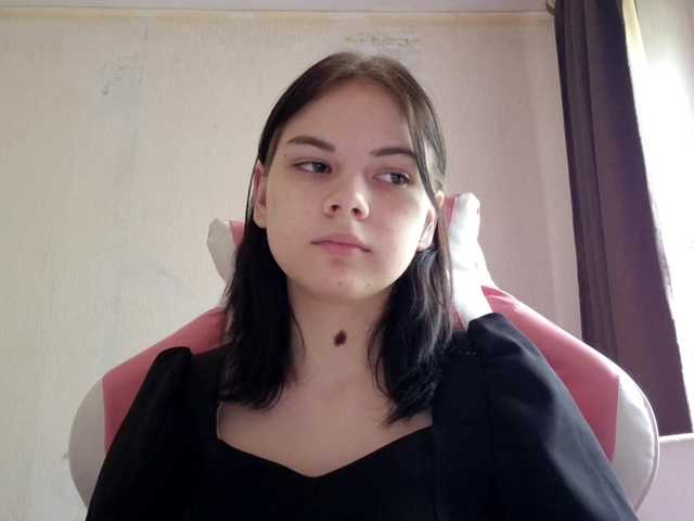 MyrnaPlough live cam on BongaCams