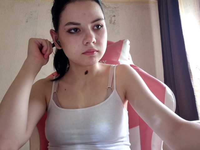MyrnaPlough live cam on BongaCams