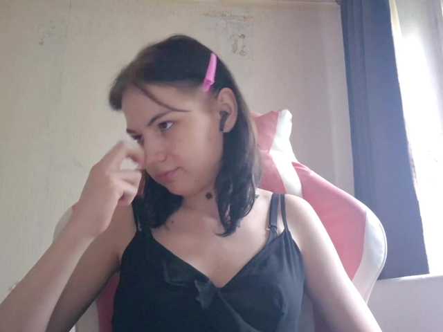 MyrnaPlough live cam on BongaCams