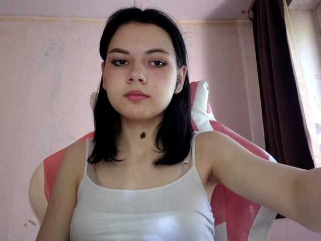 MyrnaPlough live cam on BongaCams