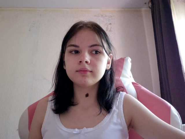 MyrnaPlough live cam on BongaCams