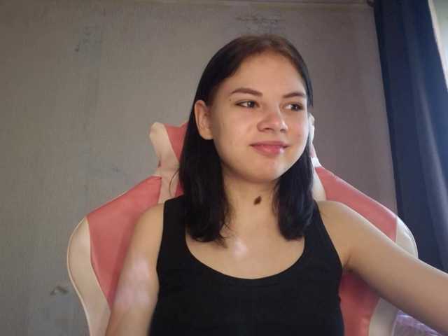 MyrnaPlough live cam on BongaCams