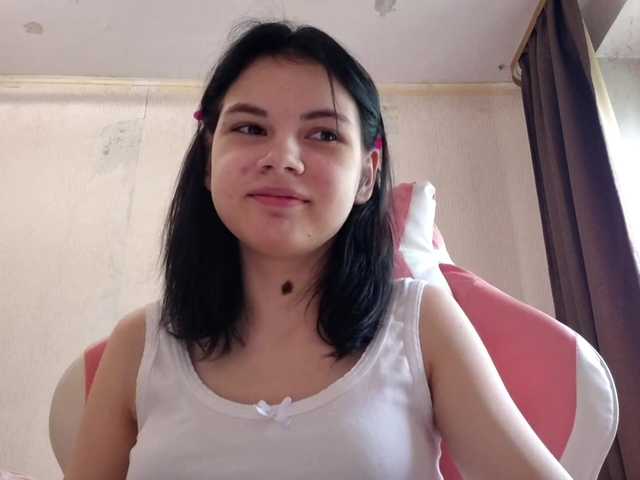 MyrnaPlough live cam on BongaCams