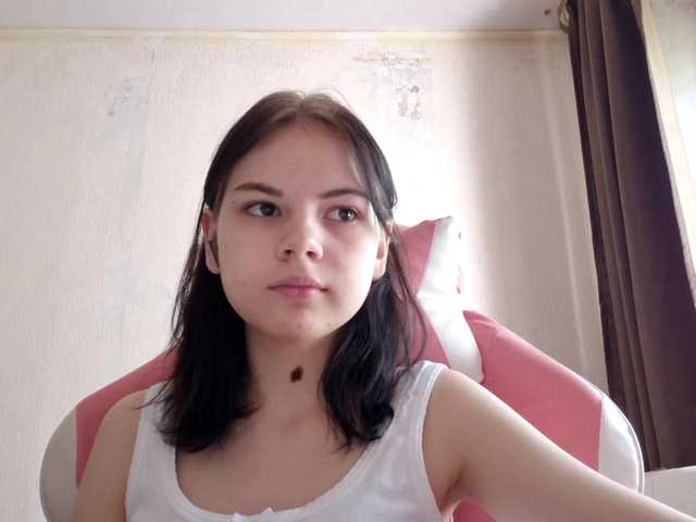 MyrnaPlough live cam on BongaCams