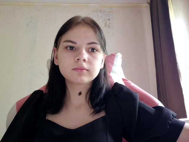MyrnaPlough live cam on BongaCams