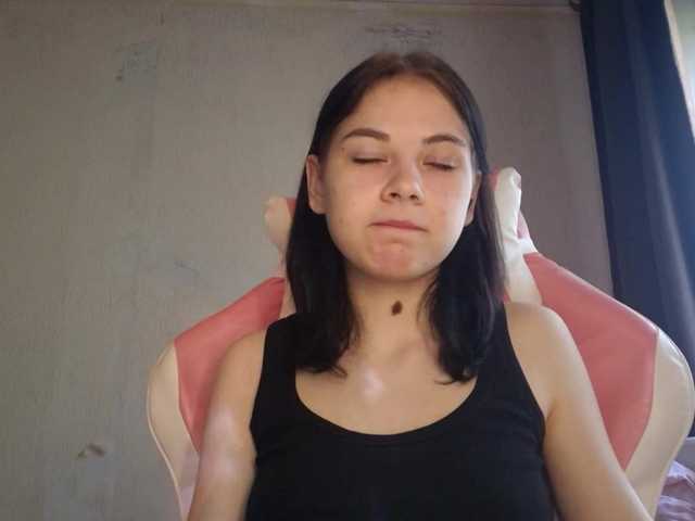 MyrnaPlough live cam on BongaCams