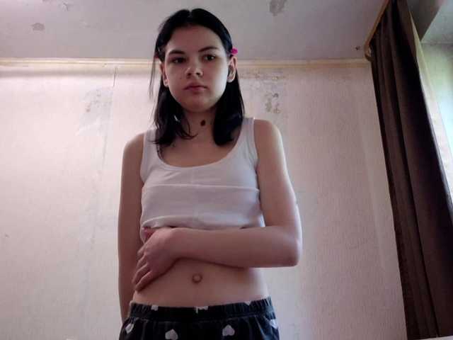 MyrnaPlough live cam
