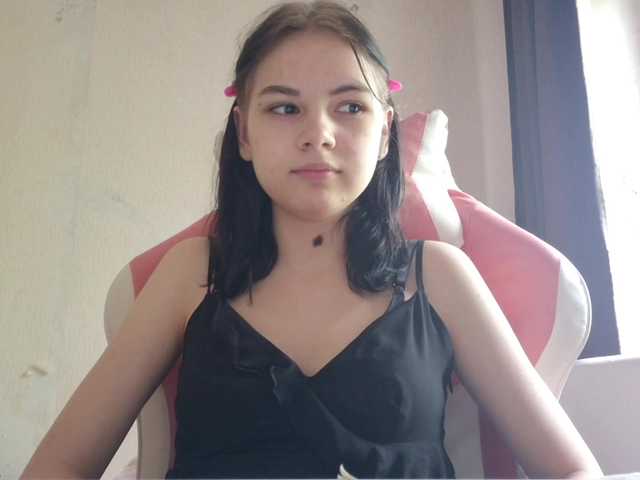 MyrnaPlough live cam on BongaCams