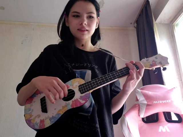 MyrnaPlough live cam on BongaCams