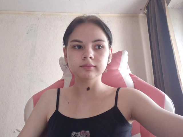 MyrnaPlough live cam on BongaCams