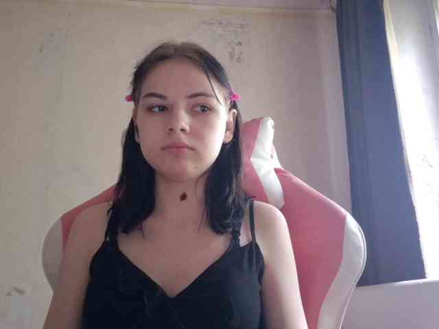 MyrnaPlough Live Webcam on BongaCams