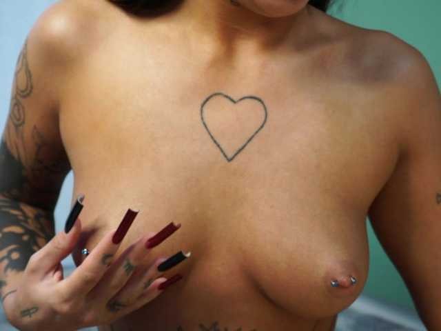 Rawstorm live cam on BongaCams