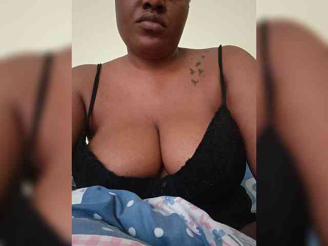 Booby-Queency webcam