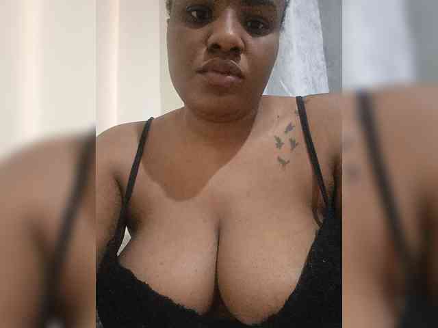 Booby-Queency webcam