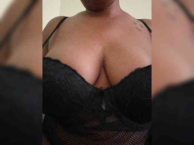 Booby-Queency webcam