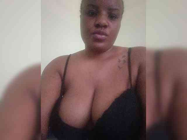 Booby-Queency webcam