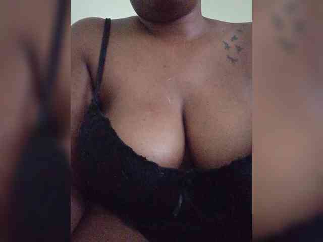 Booby-Queency webcam