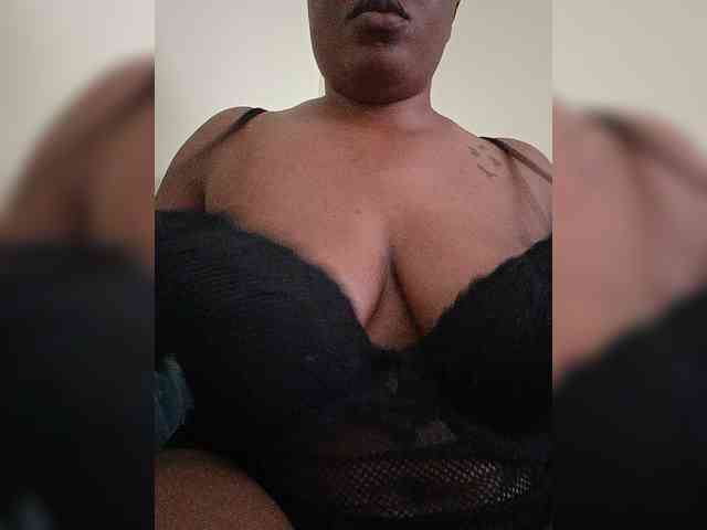 Booby-Queency webcam