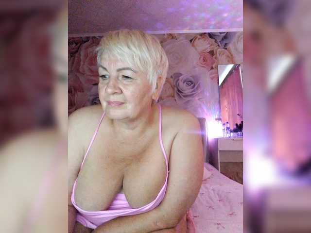 laura-milf live sex show